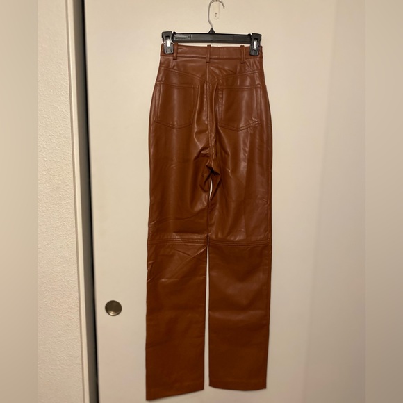 NWOT HOUSE OF CB $195 INAYA RED BROWN STRETCH VEGAN LEATHER PANTS NWOT XS - Picture 7 of 10